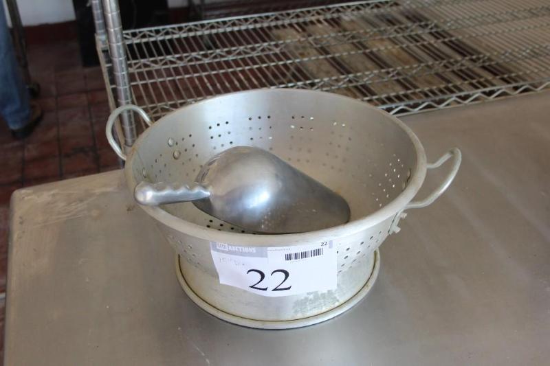 Lot of (2) Items (1) 86 oz, Volrat...