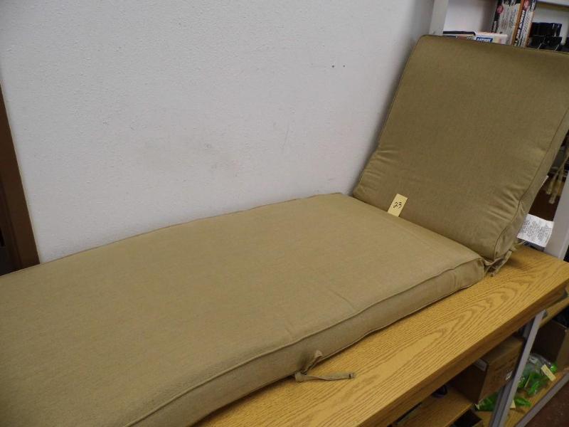 Smith & Hawkin Chaise Lounge Cushion