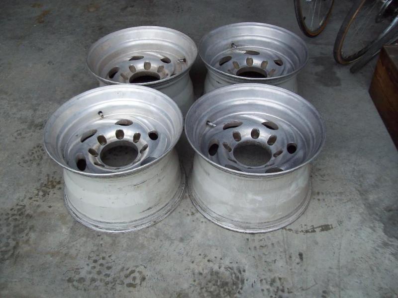 After Market Aluminum Rims for a Fo...