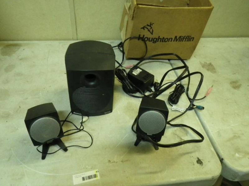 computer speaker set...