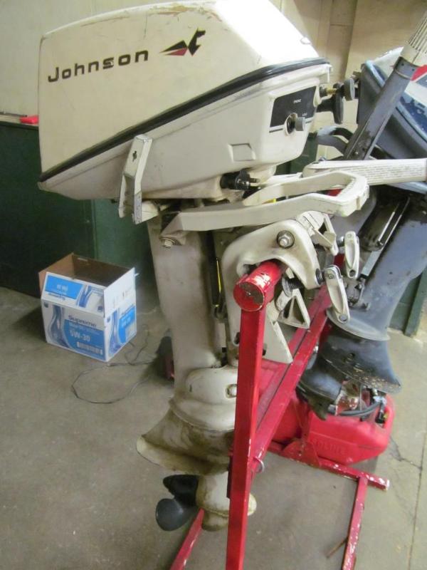 This is a Johnson 6 hp boat motor w...