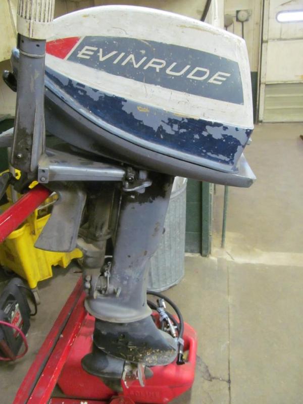 This is an Evinrude&nbspboat motor...