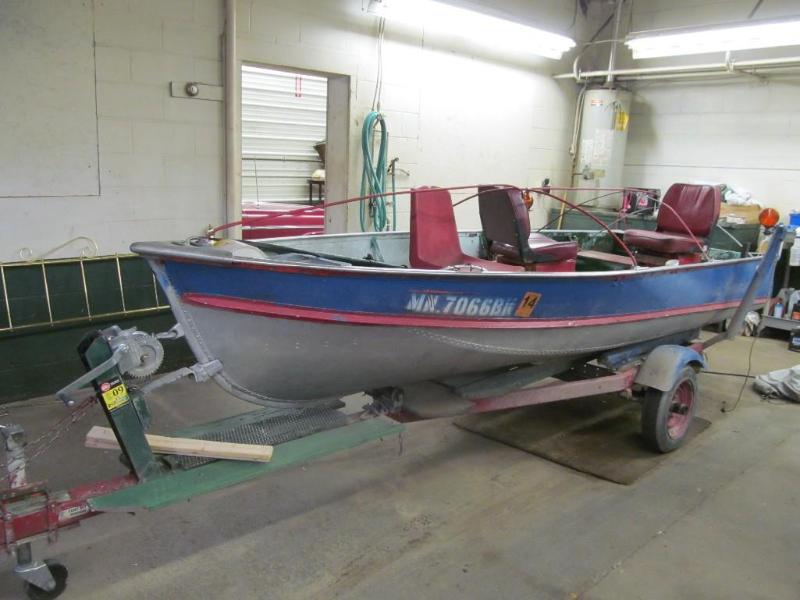 This is a 1966 Lund Deep 14 Alumin...
