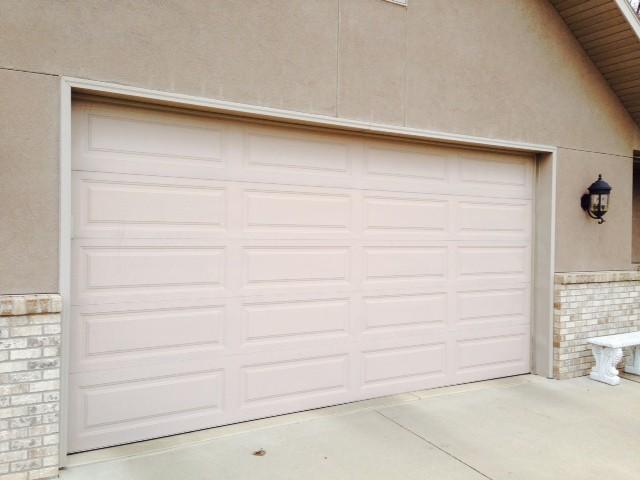 This is an insulated 16x8 Sandstone...