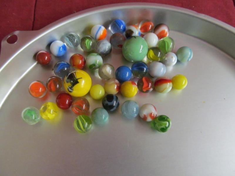 Vintage Marbles w2 1&quot shooter...