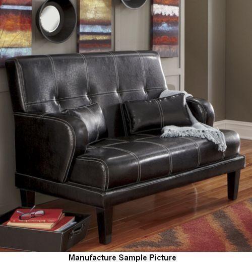 lot 1 image: NEW Contrast Stitch Loveseat - Make...