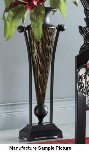 lot 83 image: Estrada Floor Vase   - Its classic...