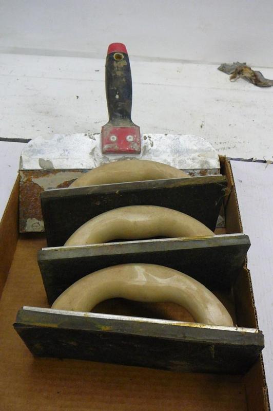 lot 105 image: 3 Grouting tools and 1 troul Sold &...