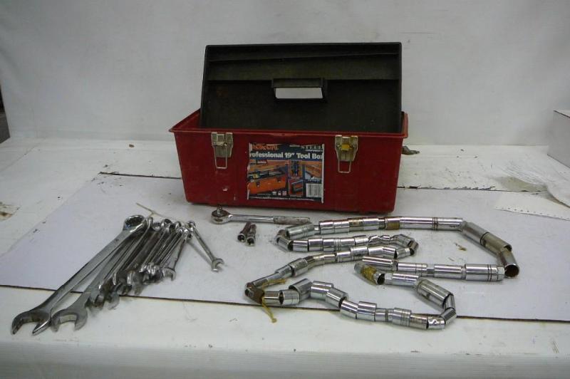 lot 109 image: Lot of 59- &nbsp38 Sockets differ...