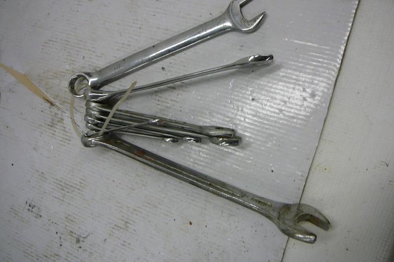 lot 119 image: Wrench Set 14" - 1316" ...