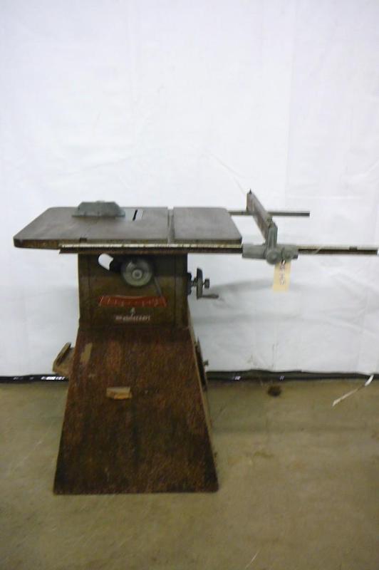 lot 143 image: Homecraft&nbspTable Saw WORKS Sold...