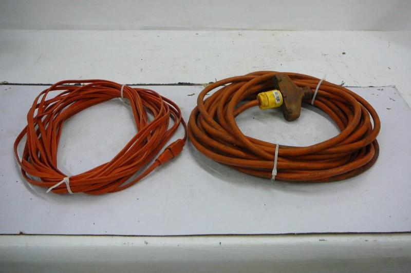 lot 17 image: Extension cords Sold &quotas is&qu...