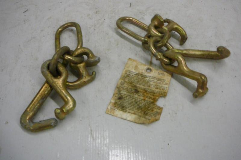 lot 34 image: Pair of vehicle recovery tow hooks ...