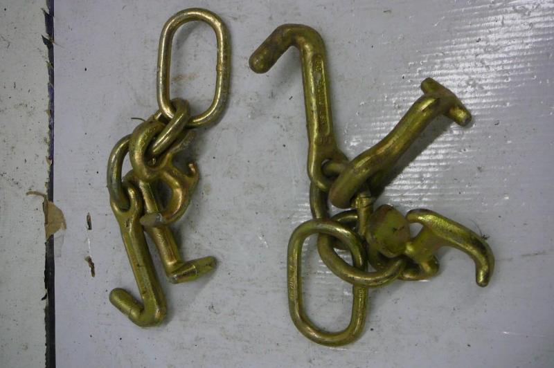 lot 35 image: Pair of vehicle recovery tow hooks ...