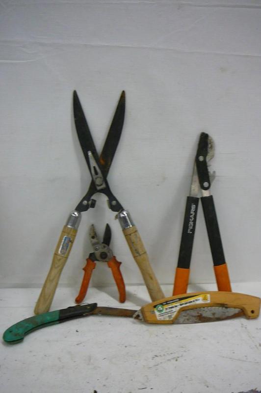 lot 43 image: Lot of Pruning Tools Sold &quotas ...