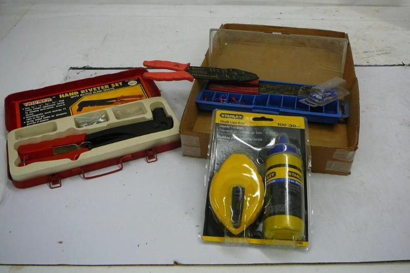 lot 64 image: Hand Riveter set, Stanley chalk lin...