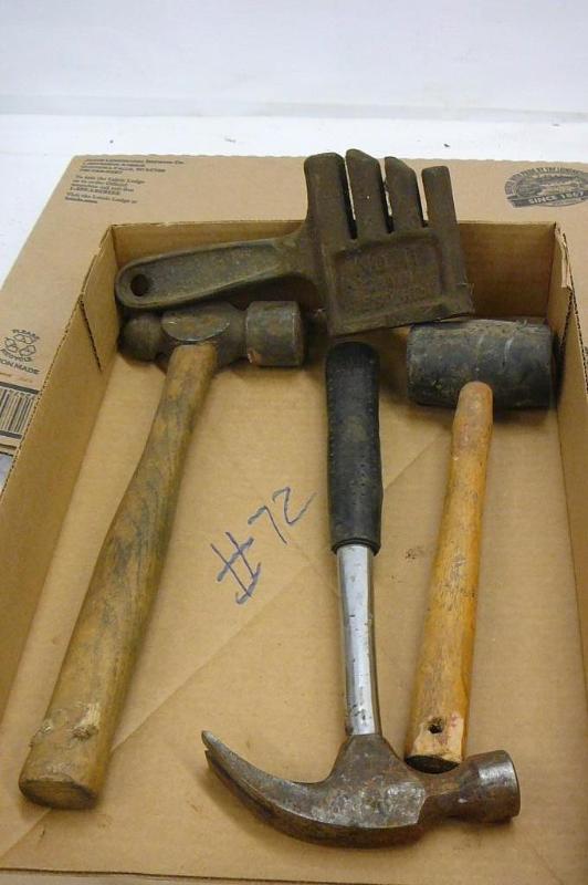 lot 72 image: Lot of Miscellaneous Hand Tools Sol...