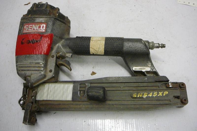 lot 98 image: Senco Air Stapler SNS45XP WORKS Sol...