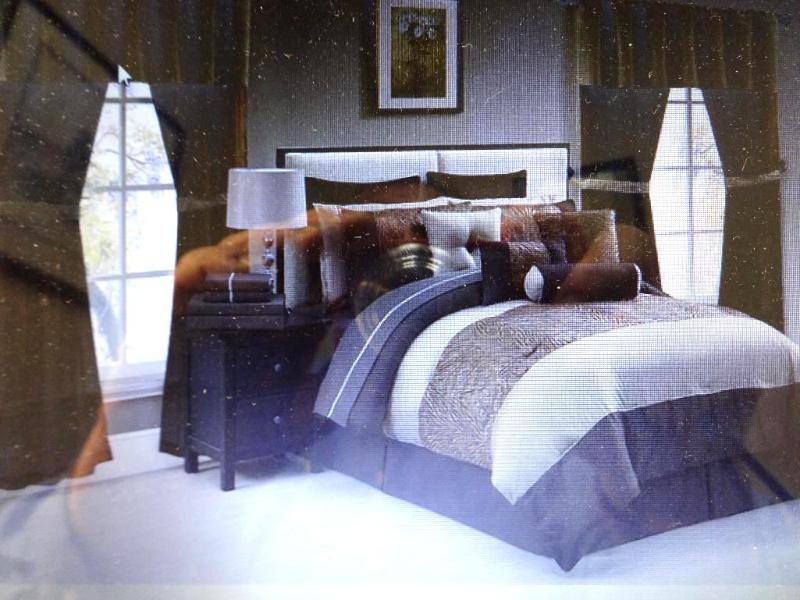 AMARI 30PC SUPER BED SET- QUEEN. #Q...
