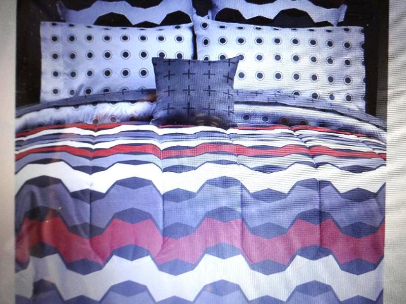 HAYDEN 8PC COMFORTER SET - QUEEN. #...