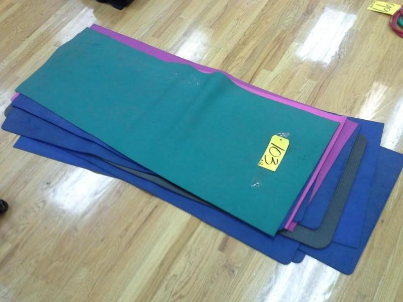 lot 103 image: Floor mats