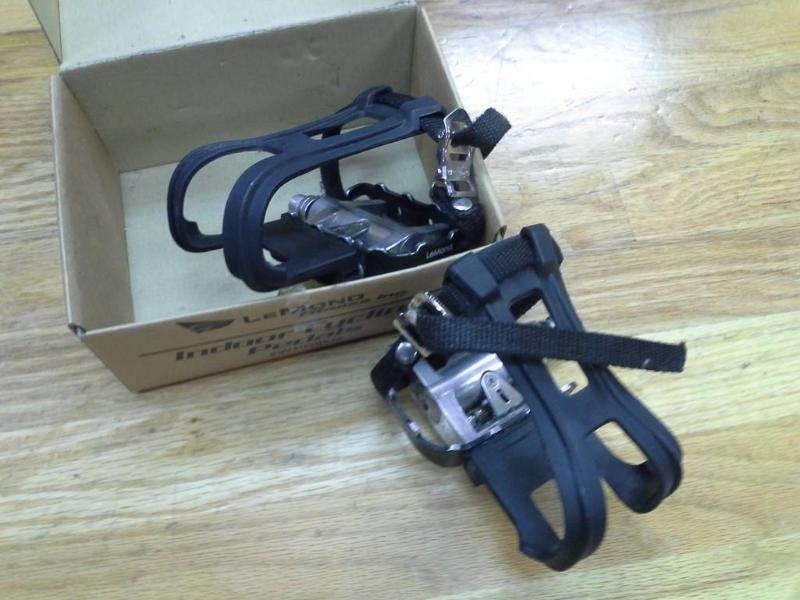 lot 116 image: LeMond cycling pedals