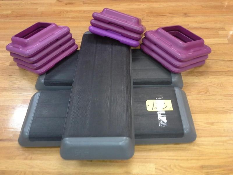 lot 123 image: step aerobic components.