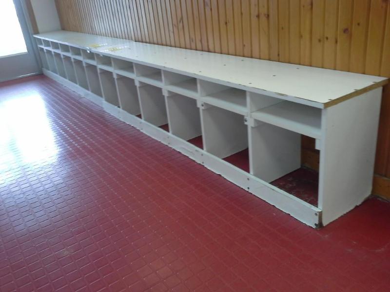 lot 165 image: Wood Laminate benches