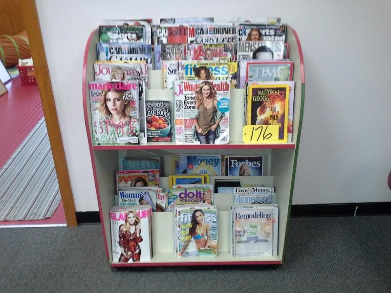 lot 176 image: Magazine Rack wmagazines