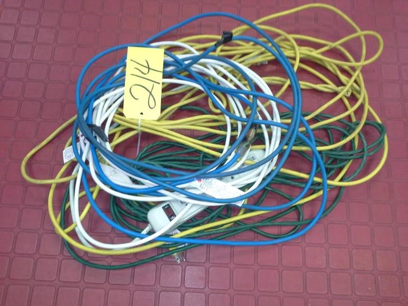 lot 214 image: Electrical cords