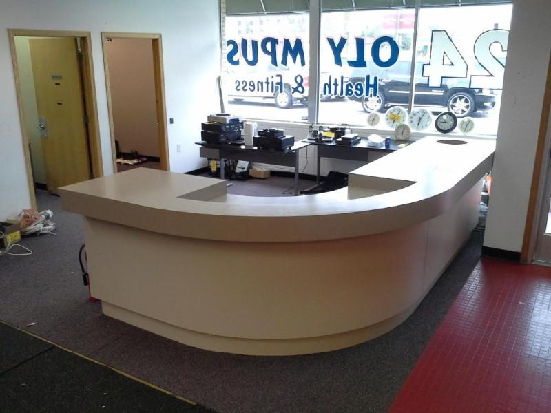 lot 262 image: Front Counter wcurve