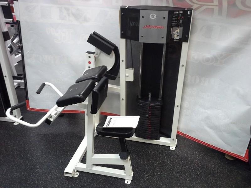 lot 40 image: LifeFitness, arm curl machine