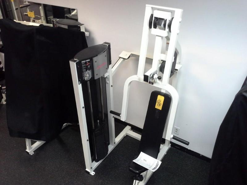 lot 46 image: Chest press machine