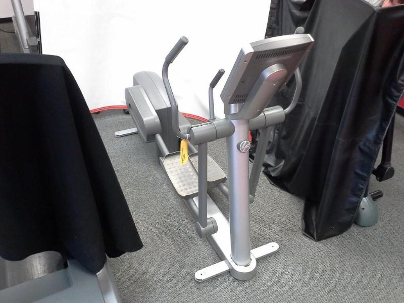 lot 6 image: LifeFitness,  elliptical trainer