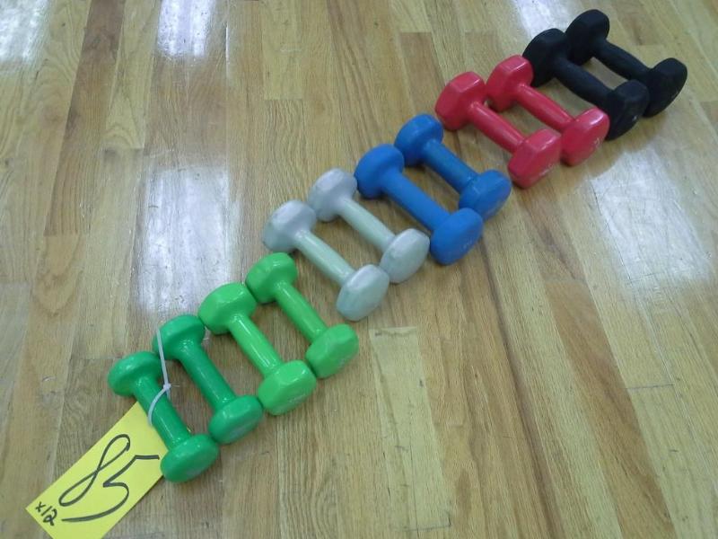 lot 85 image: Hand weights, dumbbells.
