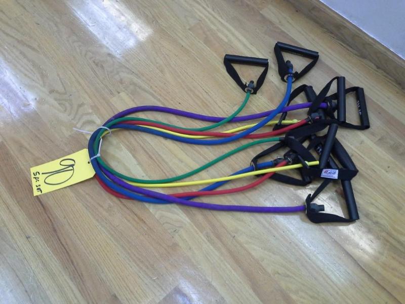 lot 90 image: Exercise bands