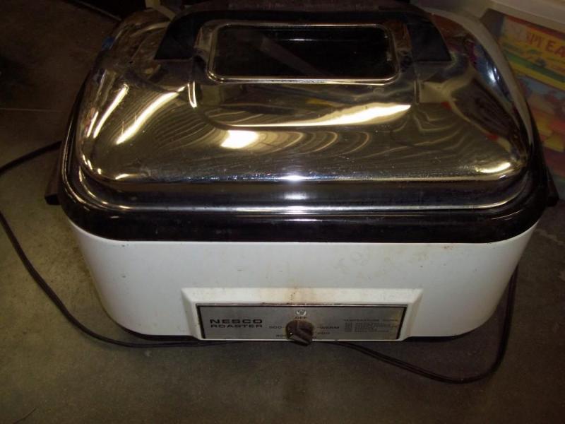 Nesco Electric Roaster...