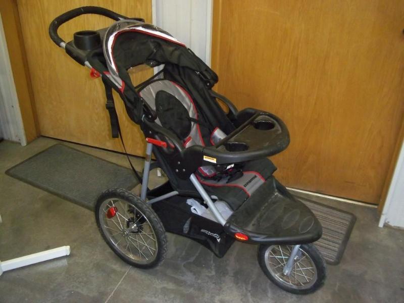 Baby Trend Expedition Stroller...