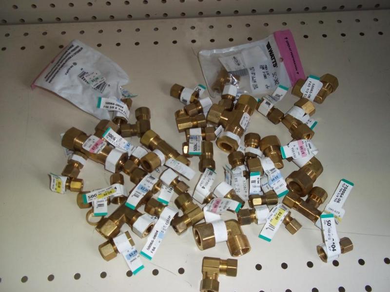 Miscellaneous Lot of New Pipe Fitti...