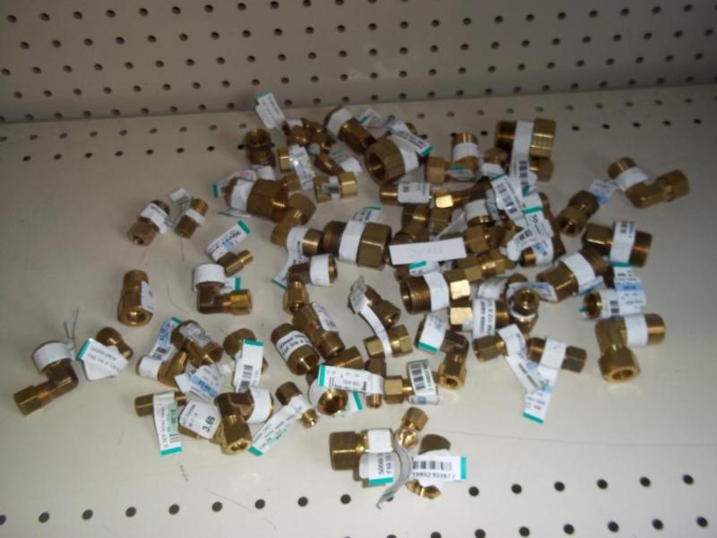 Miscellaneous Lot of New Pipe Fitti...