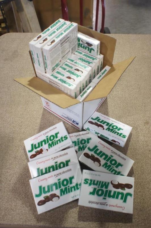 Lot of approx (30) 4 oz boxes of Ju...
