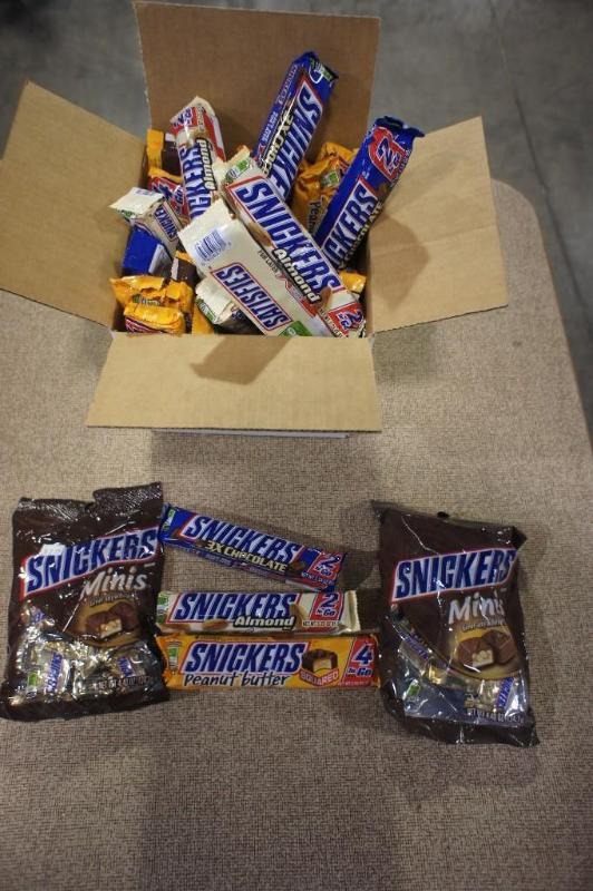 Lot of approx (30) Snickers Variety...
