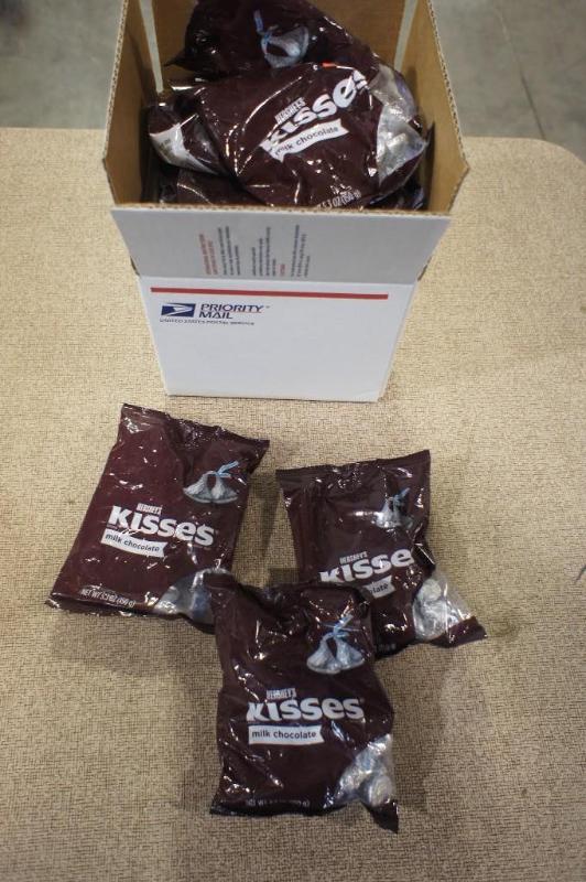 Lot of approx (18) Hersheys Kisses...