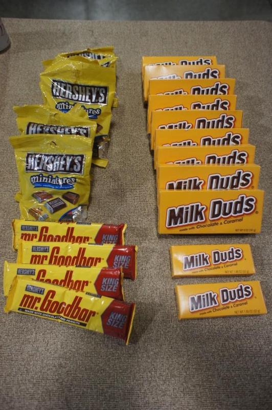 Lot of approx (22) Hersheys Minnis...