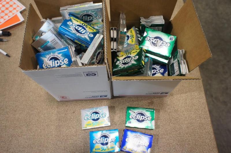 Lot of approx (85) Eclipse gum pack...