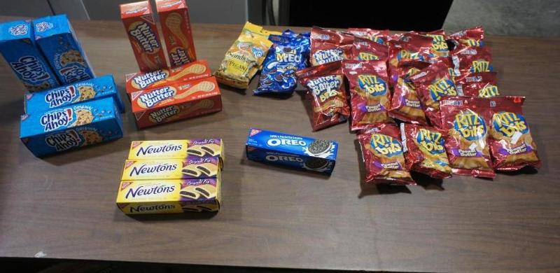 Lot of approx (35) Various Cookies ...