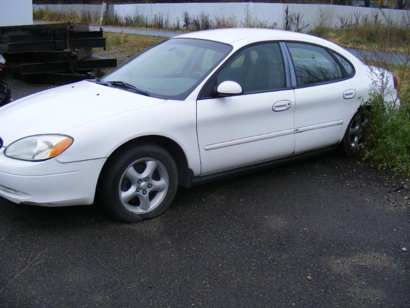2002 Ford Taurus