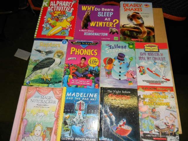 Lot of 11 childrens books - please...