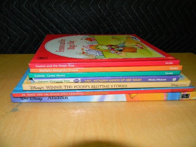 Lot of 7 childrens books - please ...