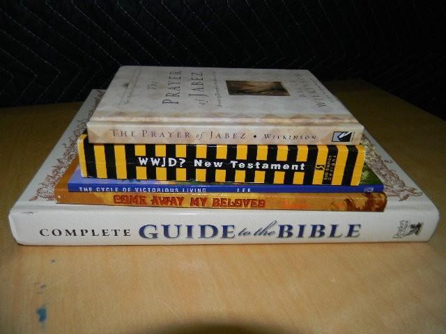 Lot of 5 inspirational books - plea...